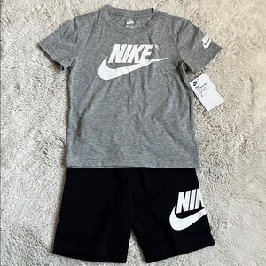 Nike Kids Matching Set - Black and Gray
